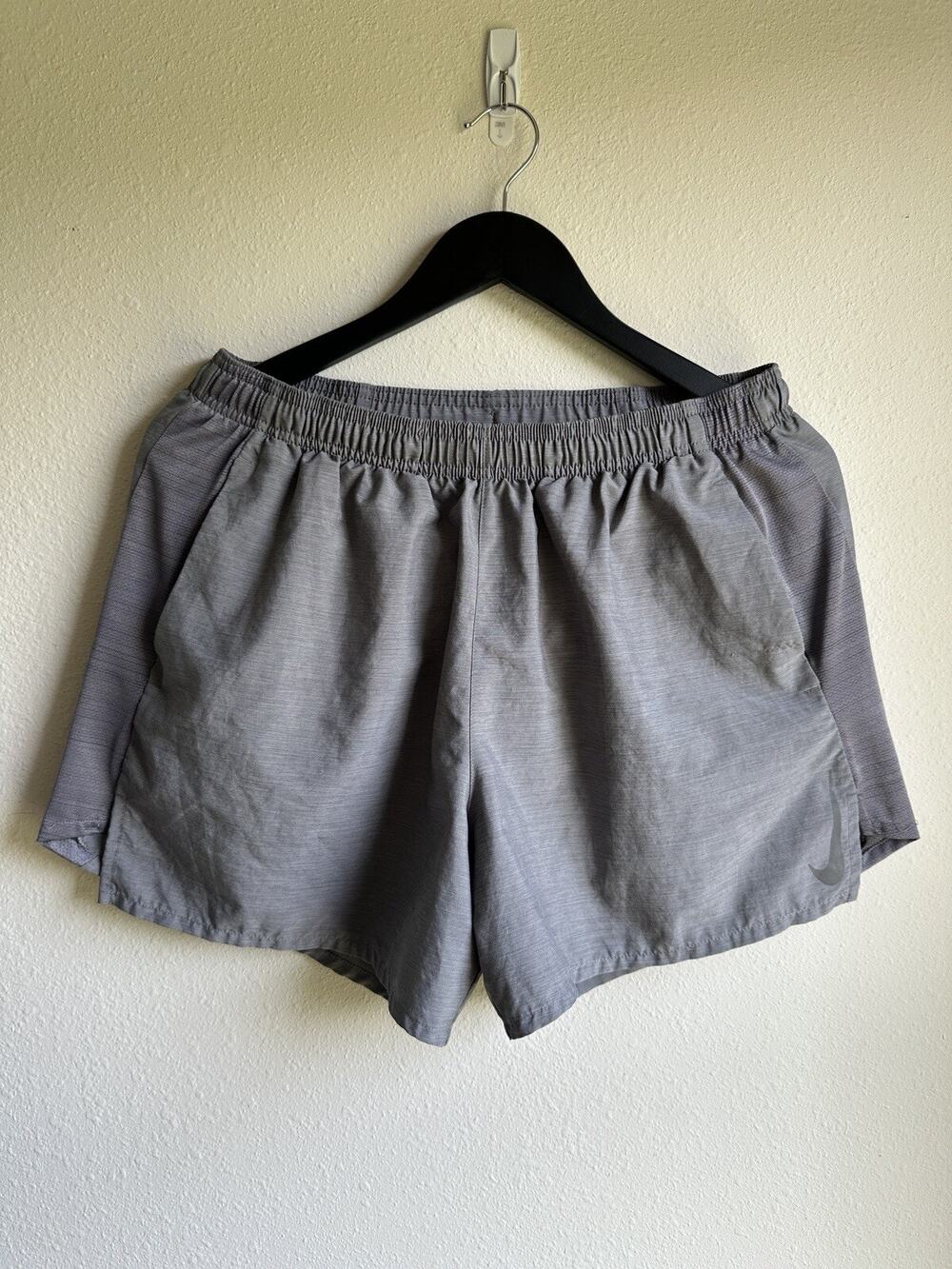 Nike Dri-Fit Women's Gray Medium Athletic Shorts Active Wear Lined